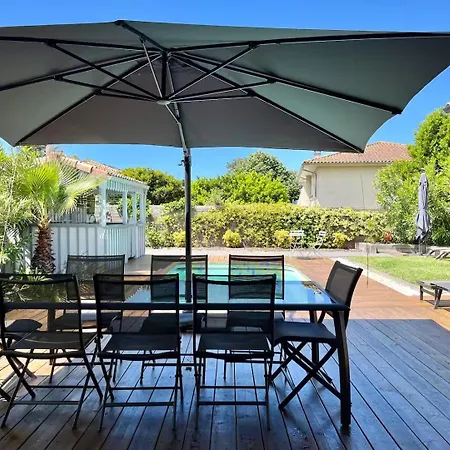 Proche Holiday home *